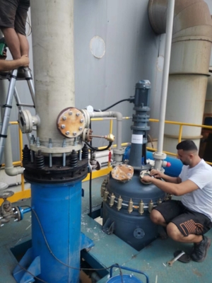 سیستم دفع دود شیمیایی قدرتمند 1000m3/h جریان هوا 900 Pa برج تصفیه برای صنعتی